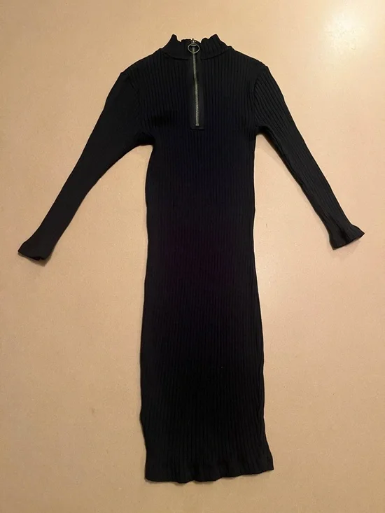 Ribbed Dress - Picture 5 of 7